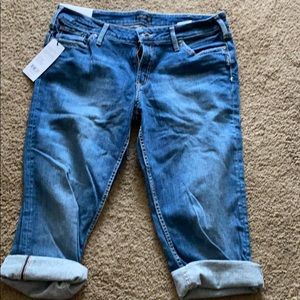 Silver Jeans Suki Capri